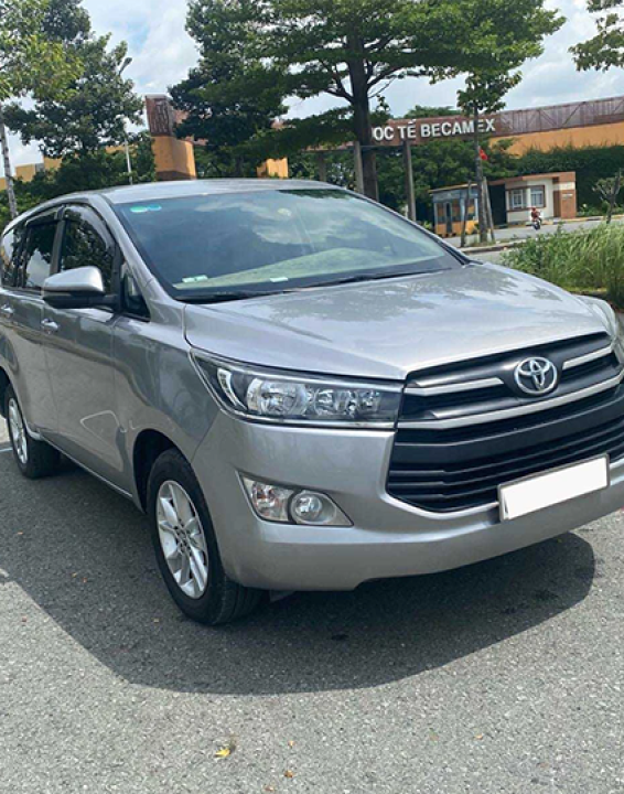 Xe Innova 2019